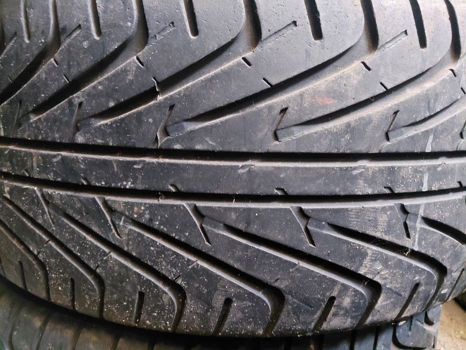 215/40/17" venture 2бр.гуми