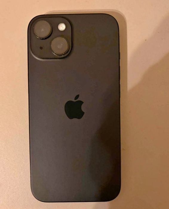 Vând iPhone 15 dar răspunde doar la telefon Nu trimiteți mesaje degeab