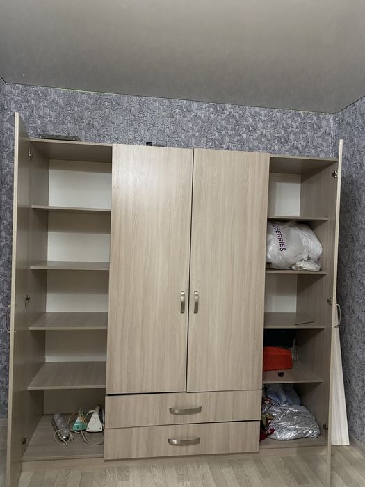 Продается шкаф 4 двери