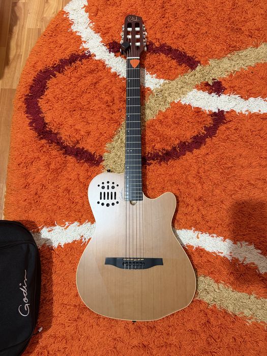 Chitară Godin Acs Nylon Slim NT Cedar noua