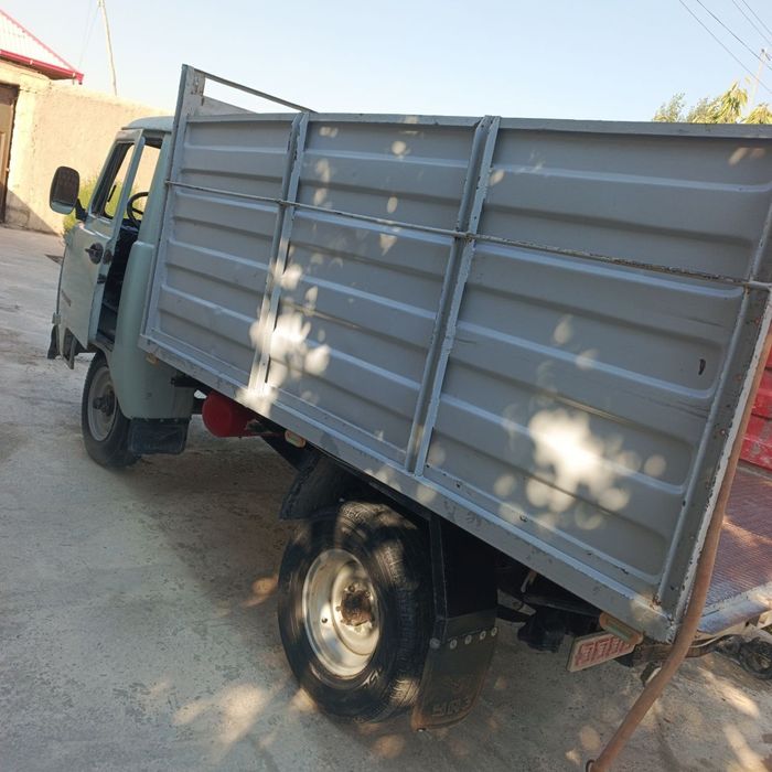 1983 yil Uaz   452 srochna sotiladi