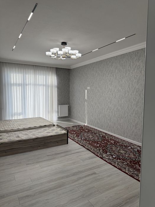 Продаётся дом от Юнусабада 5 км, 4 сотки. 2 этажный евро дом. 7 комнат