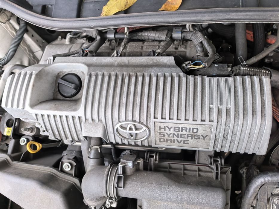 Капак/декоративен капак на двигател за Toyota Auri 1.8 hybrid