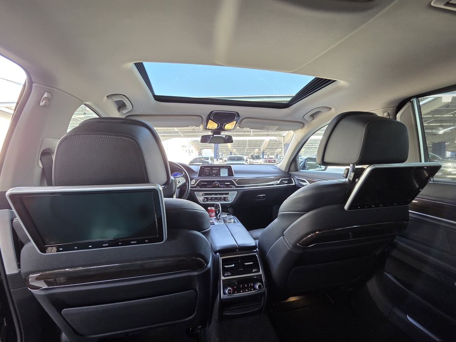 Bmw seria 7 model long