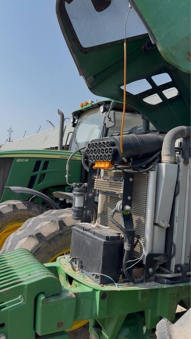 Traktor John Deere  6110 В sotiladi