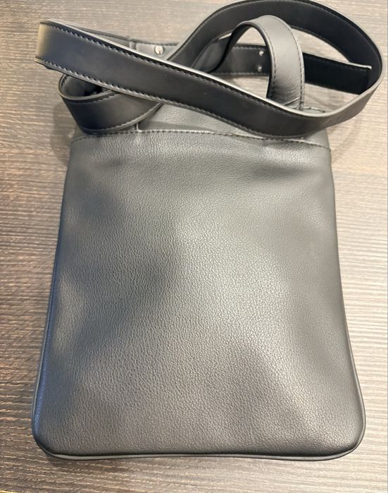 Borsetă bărbați nouă Calvin Klein