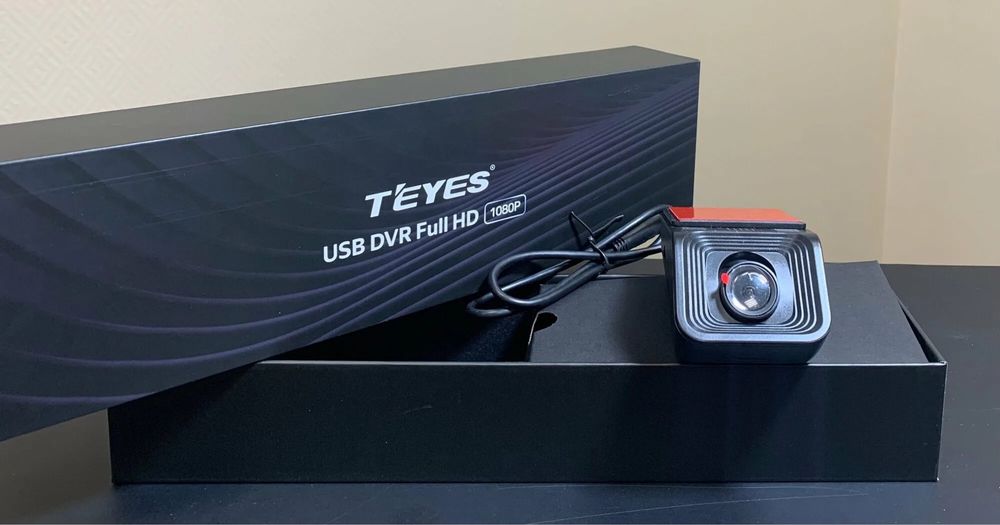 Видеорегистратор TEYES