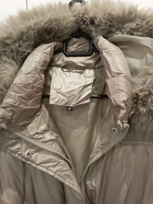 Дамско зимно бежаво яке с-м