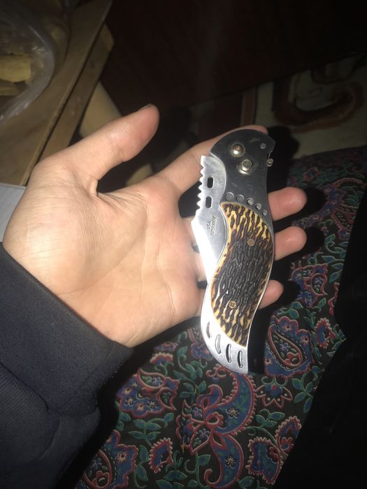 Ochiluvchi pichoq sotiladi