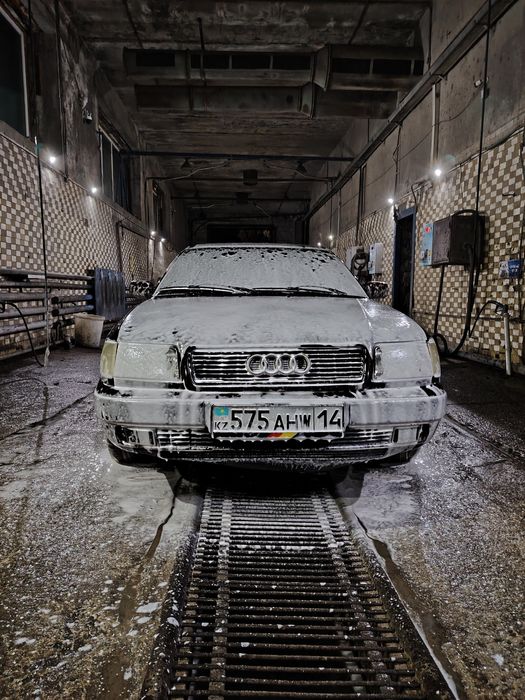 Продам ауди 100 с4