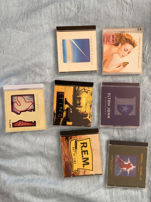 CD дискове - Lana Del Rey, Ariana Grande, Sade и други