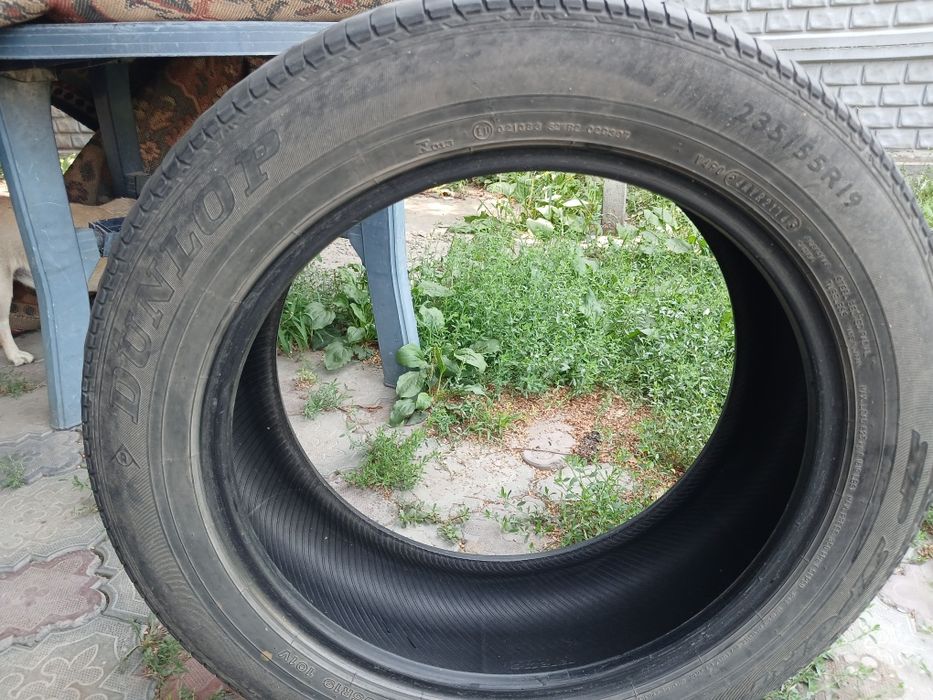 Продаётся шина летняя 235/55/19