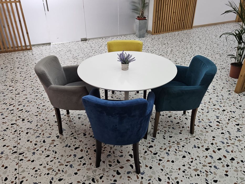 Canapele club, bar, restaurant