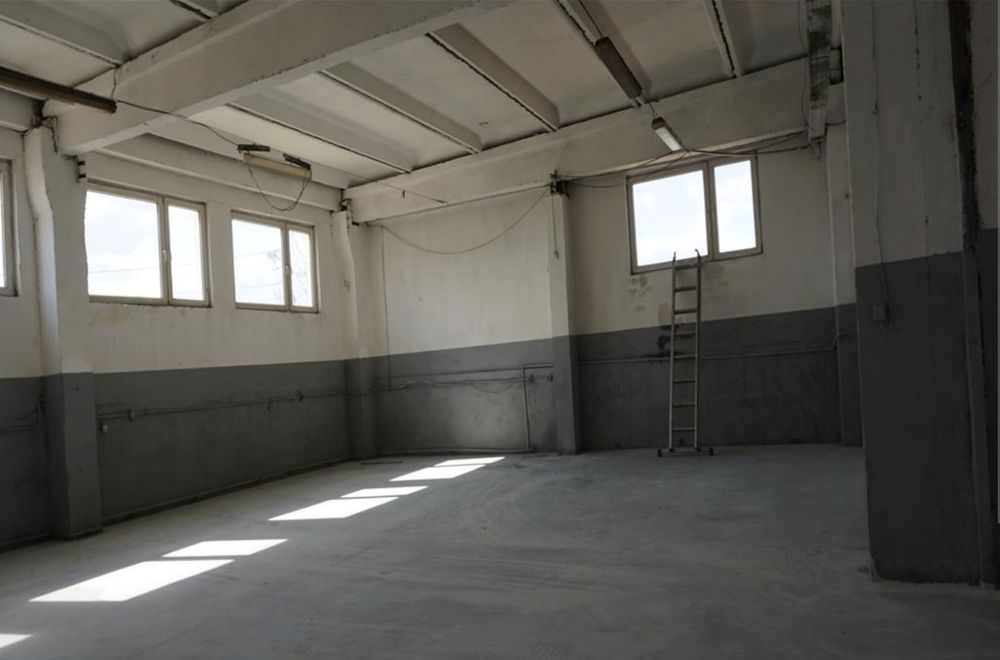 Hala 400 Mp - Service, Productie, Depozit