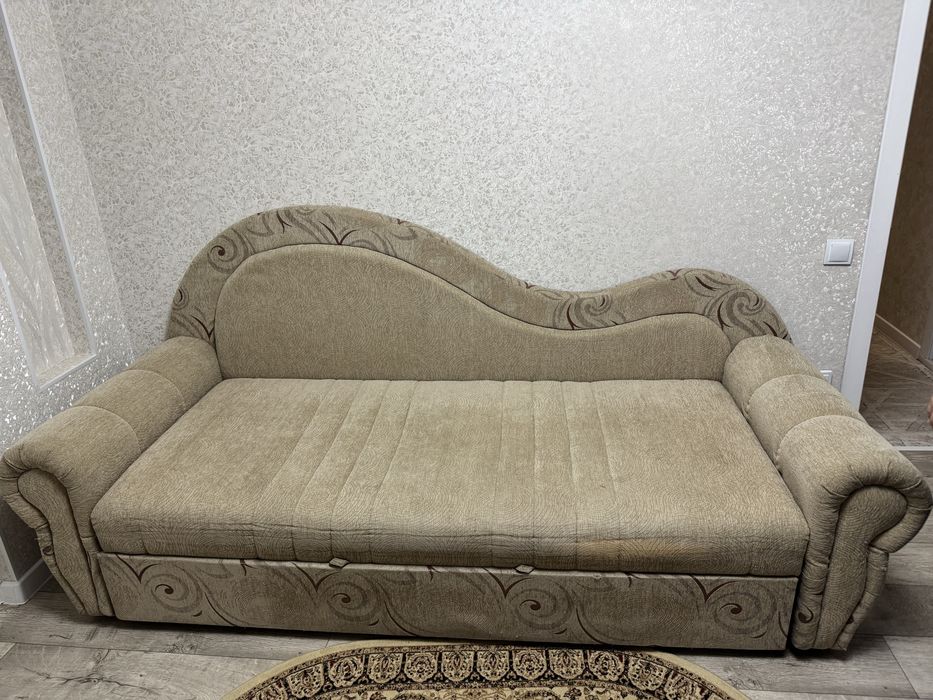 Продам тахту в хорошем состоянии. РаскладнаяСамовывоз с Кулевки.