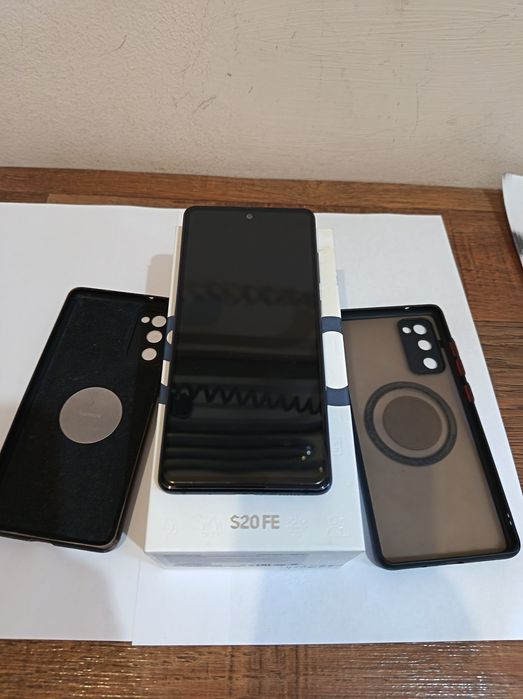Продам Samsung S20FE
