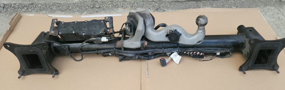 Cârlig remorcare tractare  Mercedes ML W166 GLE W166 GL X166