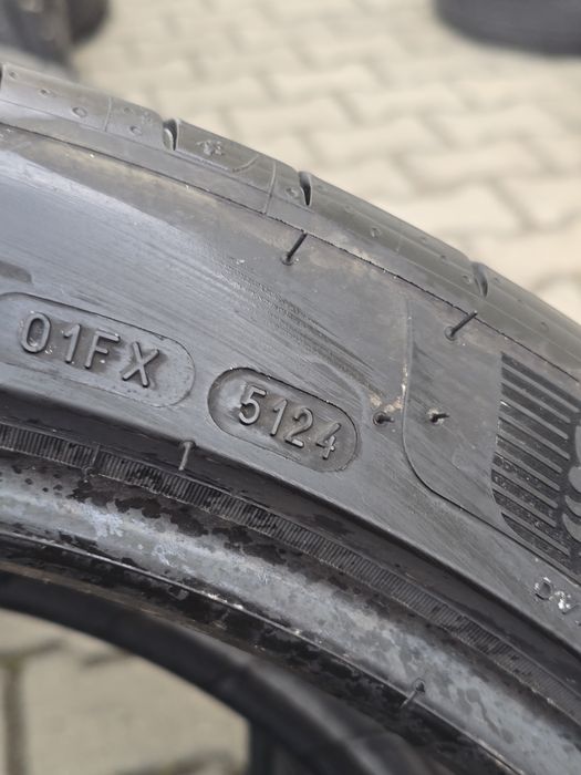 255 40 20 Michelin