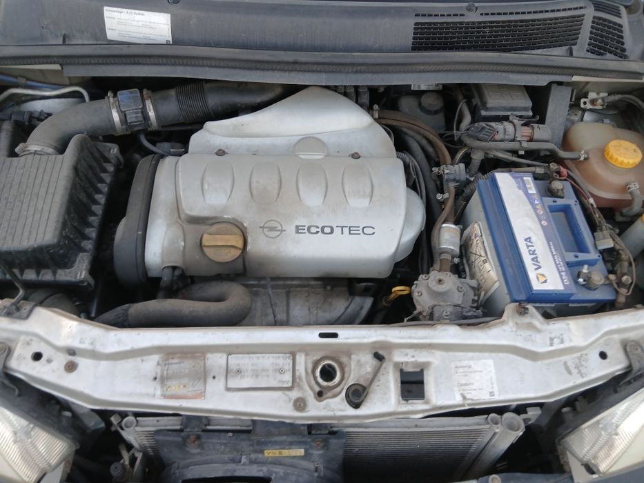 Vând Opel Zafira 18 benzină + Gaz