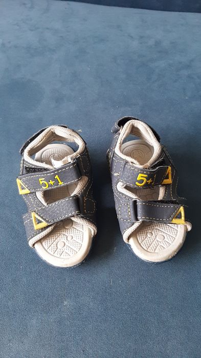 Сандалии 19 размер