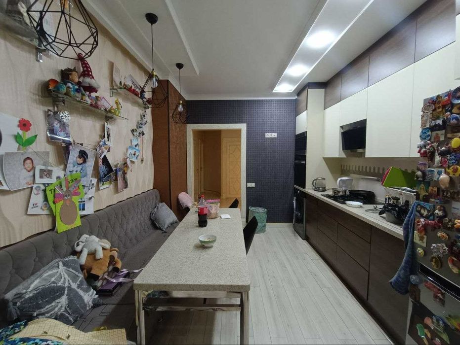 Срочно!!! Сергели 8, Жиз Биз, Бахт Уи