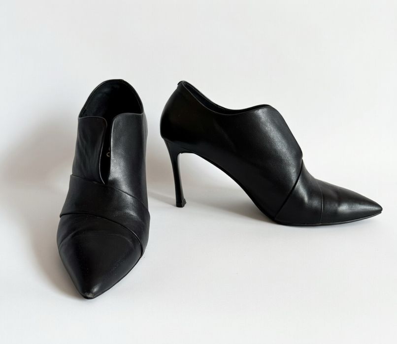 Обувь и одежда. Листайте фото