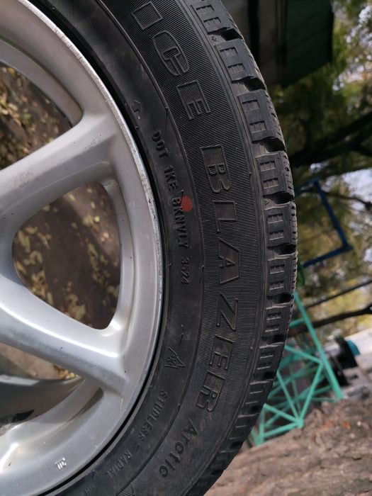 Шины и дисками хорошем состоянии