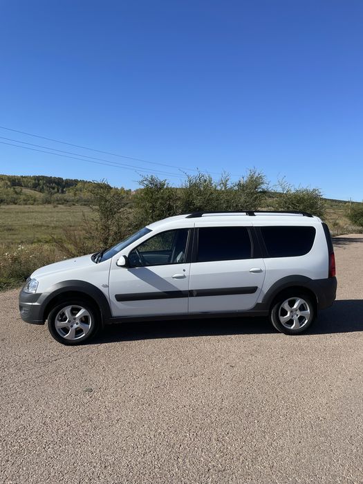 Продам Lada Largus Cross