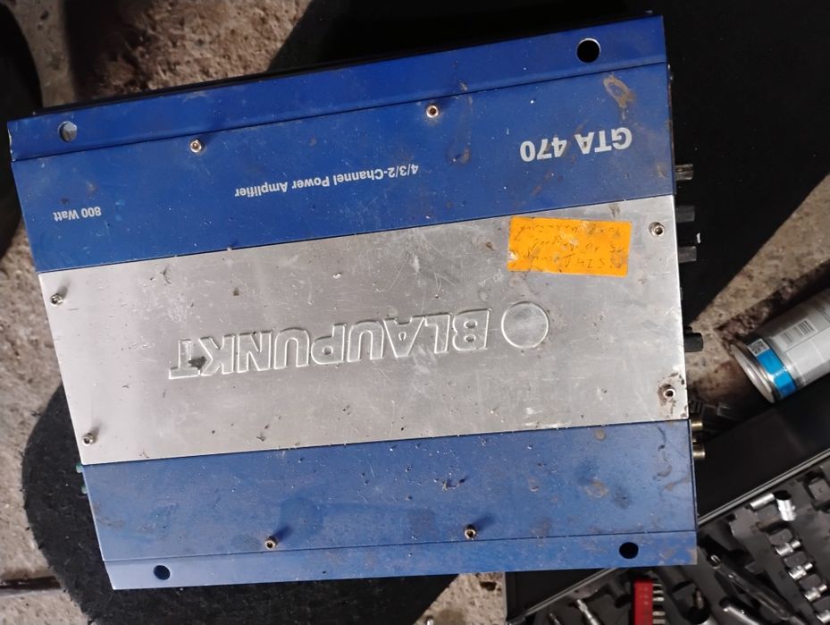 Авто усилвател 12"