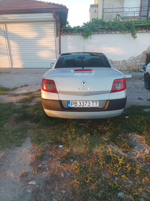 Продавам Меган 2 кабрио всичко платено