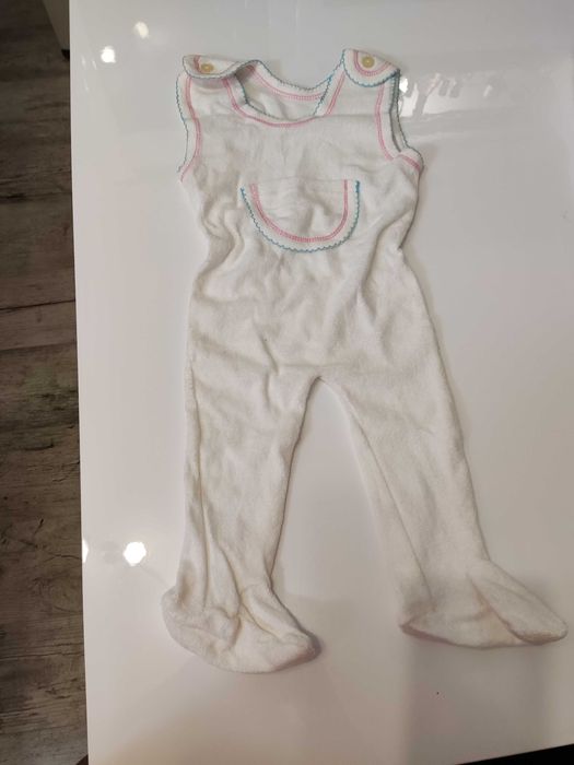 НОВИ бебешки дрехи