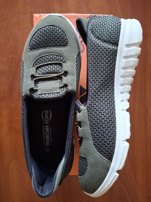 Дамски обувки - официални и ежедневни