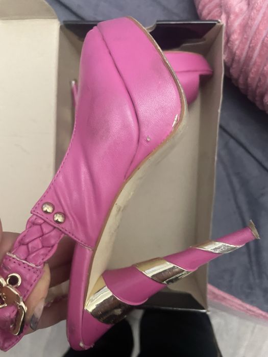 Босоножки брендовые