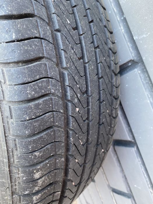 Продам шины только пара