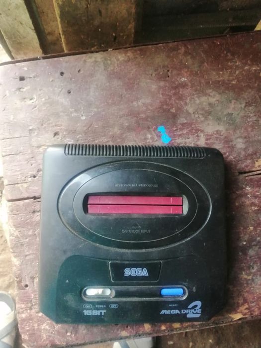 Продам  игровую  приставку