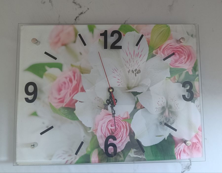 Продам настенные часы