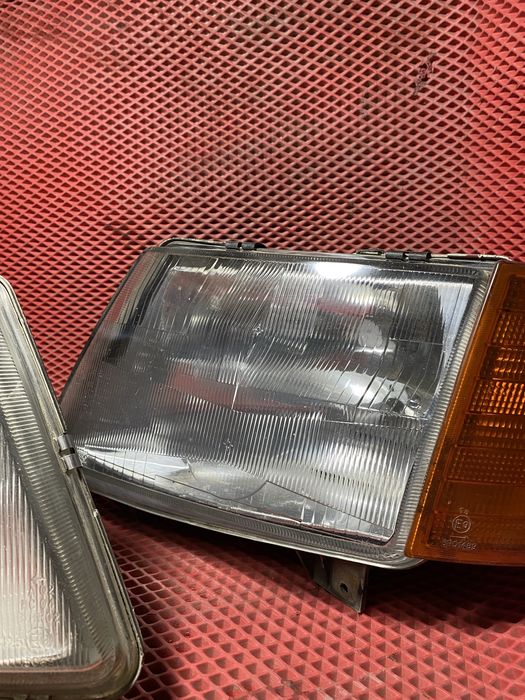 Передние фары Мерседес Вито