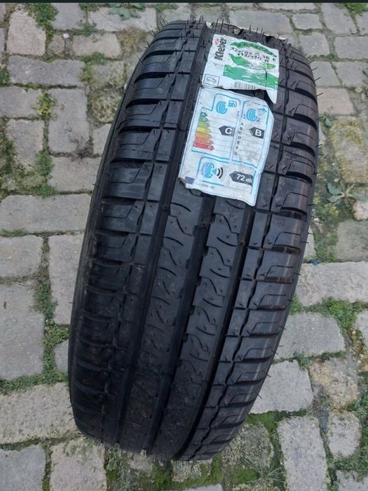 O bucată 225/65 R16C vară - una  Semperit Kleber