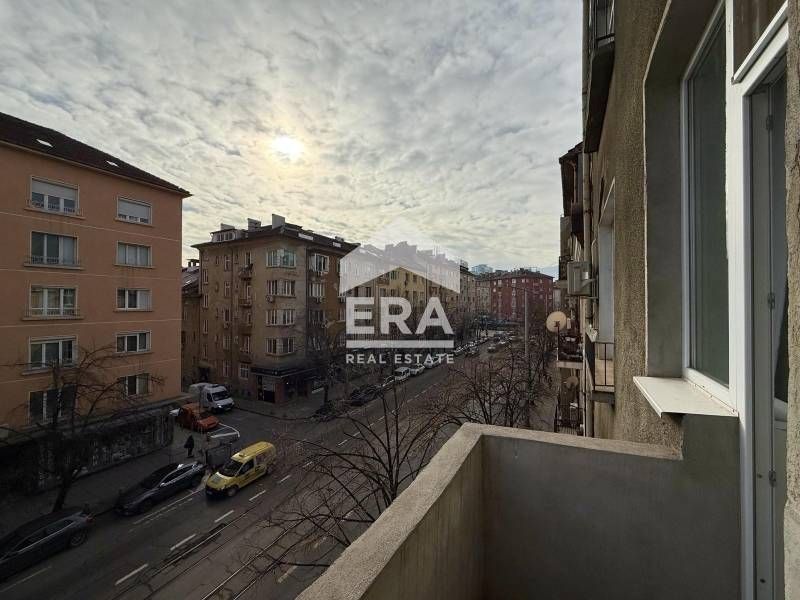 Дава се под наем Двустаен апартамент в София, Център - 40 кв.м за 648.21 € - Снимка #3