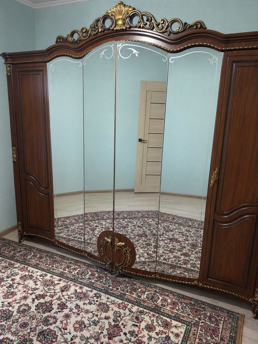 Продаётся спальный гарнитур премиум-класса