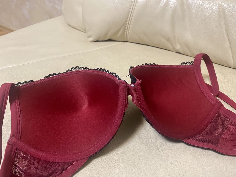 Сутиен ESPRIT 85 C , DKNY 75 E НОВИ