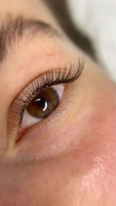 Нужны модели на наращивание ресниц