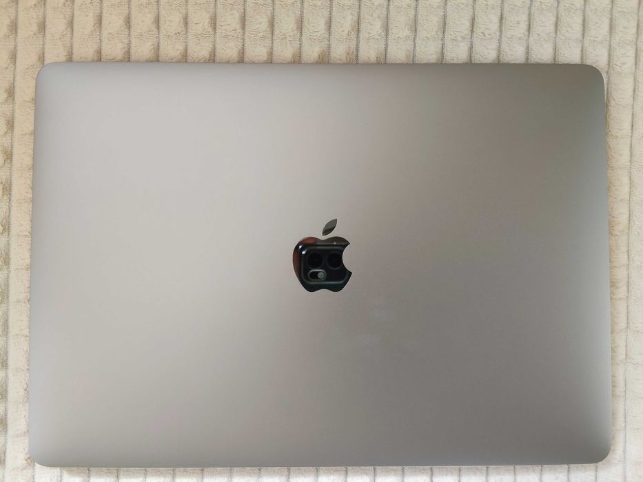 Apple MacBook Air 13"