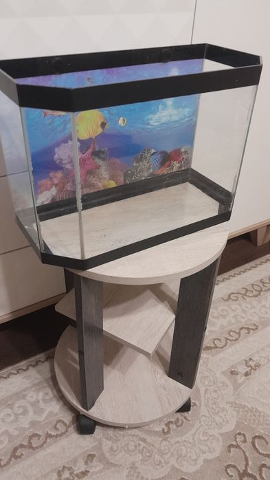 Продам аквариум на 25 литров