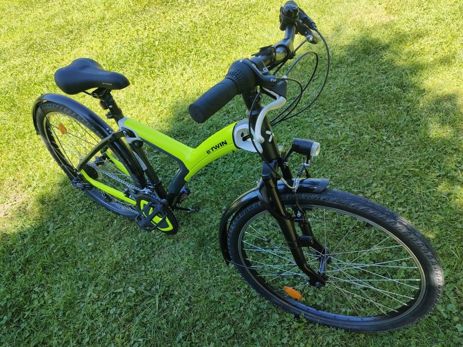 Bicicleta urbană B'Twin B'Original: complet personalizabilă.
3x7 schim