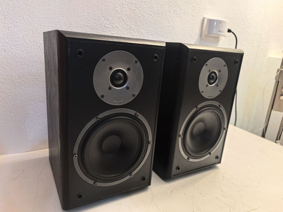 Boxe Magnat Supreme 202 bass relflex 200W 4-8 ohmi