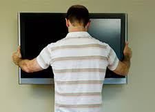 Установка телевизора на стену — качественно и надёжно