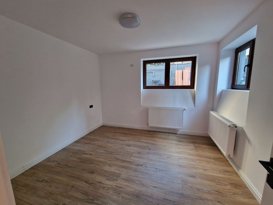 Casă de închiriat – 2 apartamente individuale cu intrări separate | Zona Parcul Circului – Sector 2