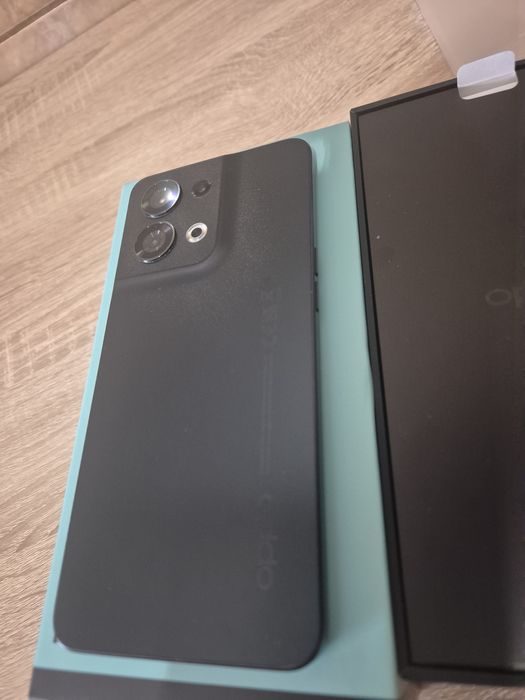 Vand Oppo Reno 8 5G