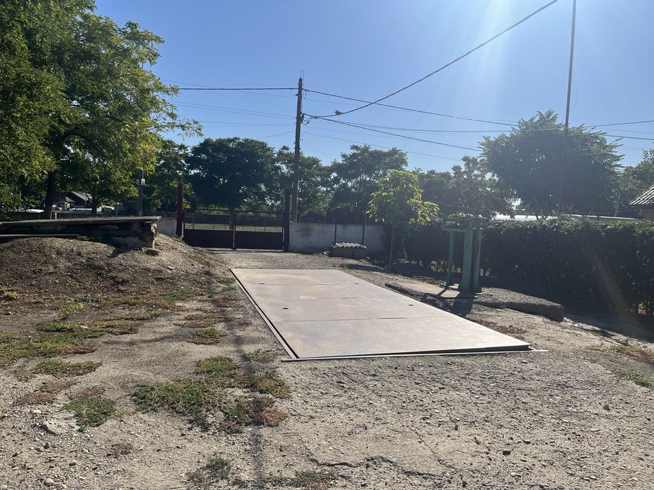 Vand moara de malai,siloz 200 t si magazii